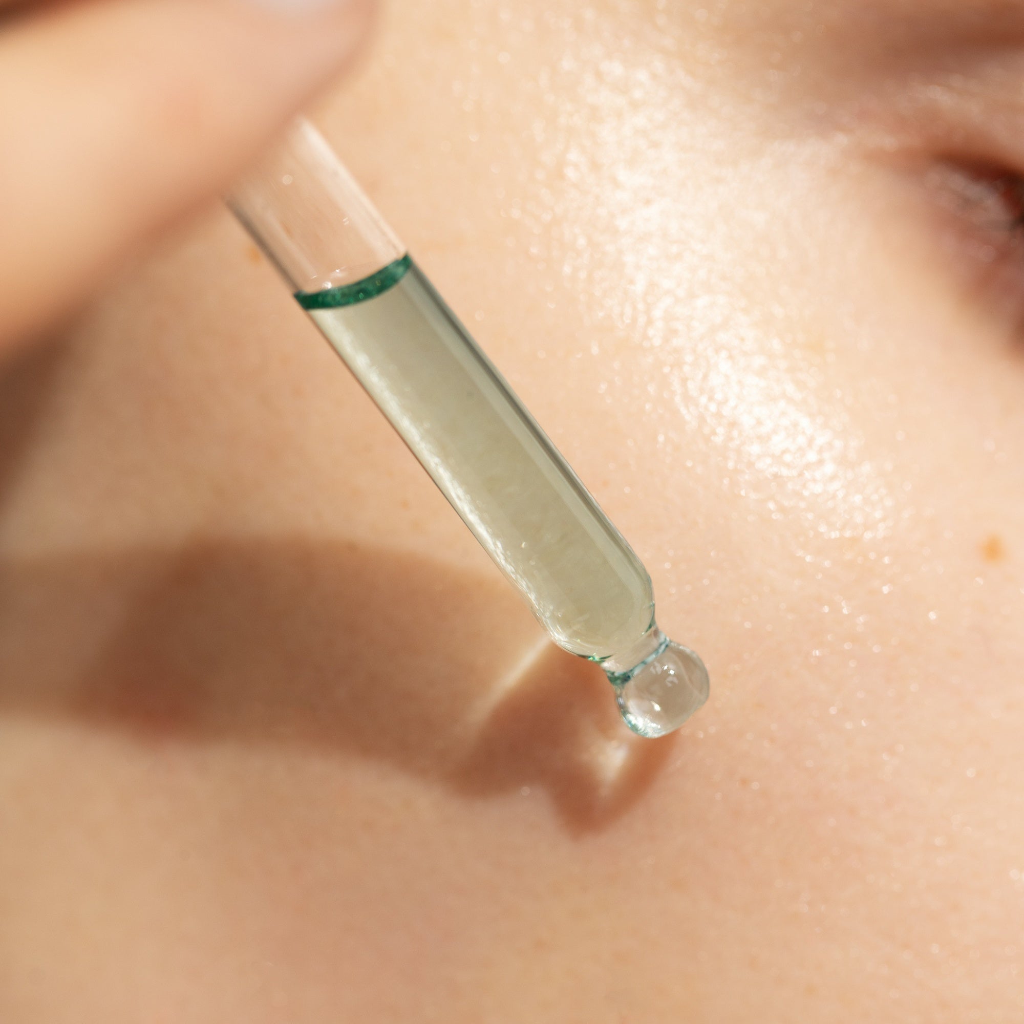 SILEÄ Silky Facial Oil for Resilience & Glow